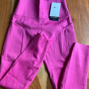 Nike Fuchsia Pink Leggings